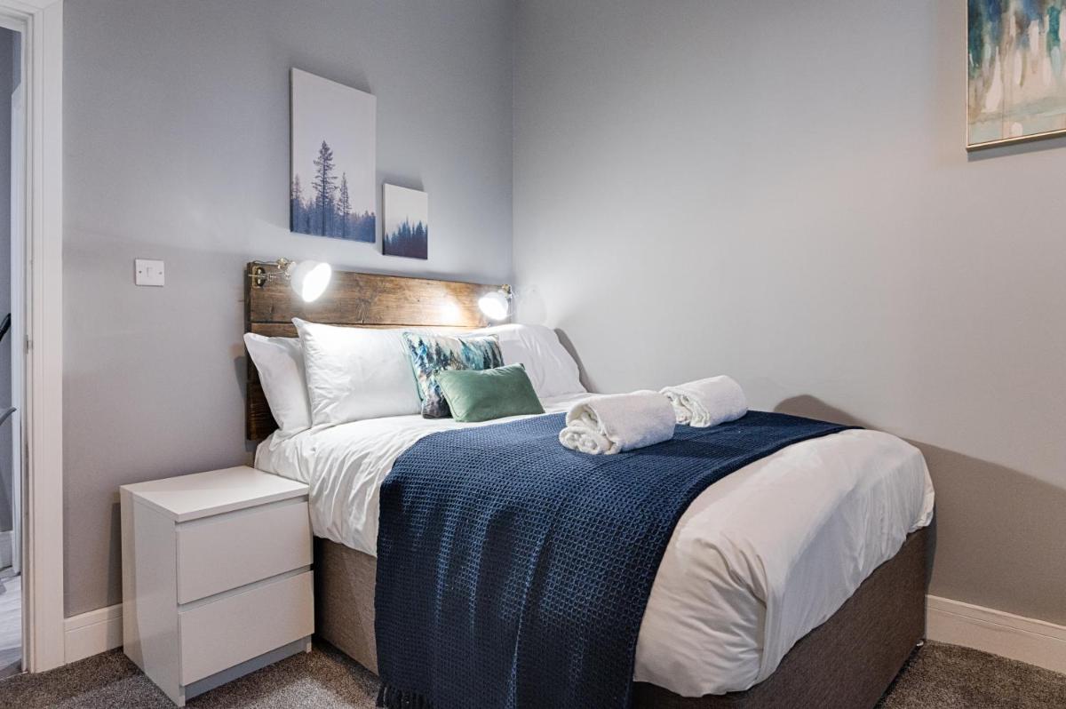 Murray Nest #2 - TV in Every Bedroom! - Housity
