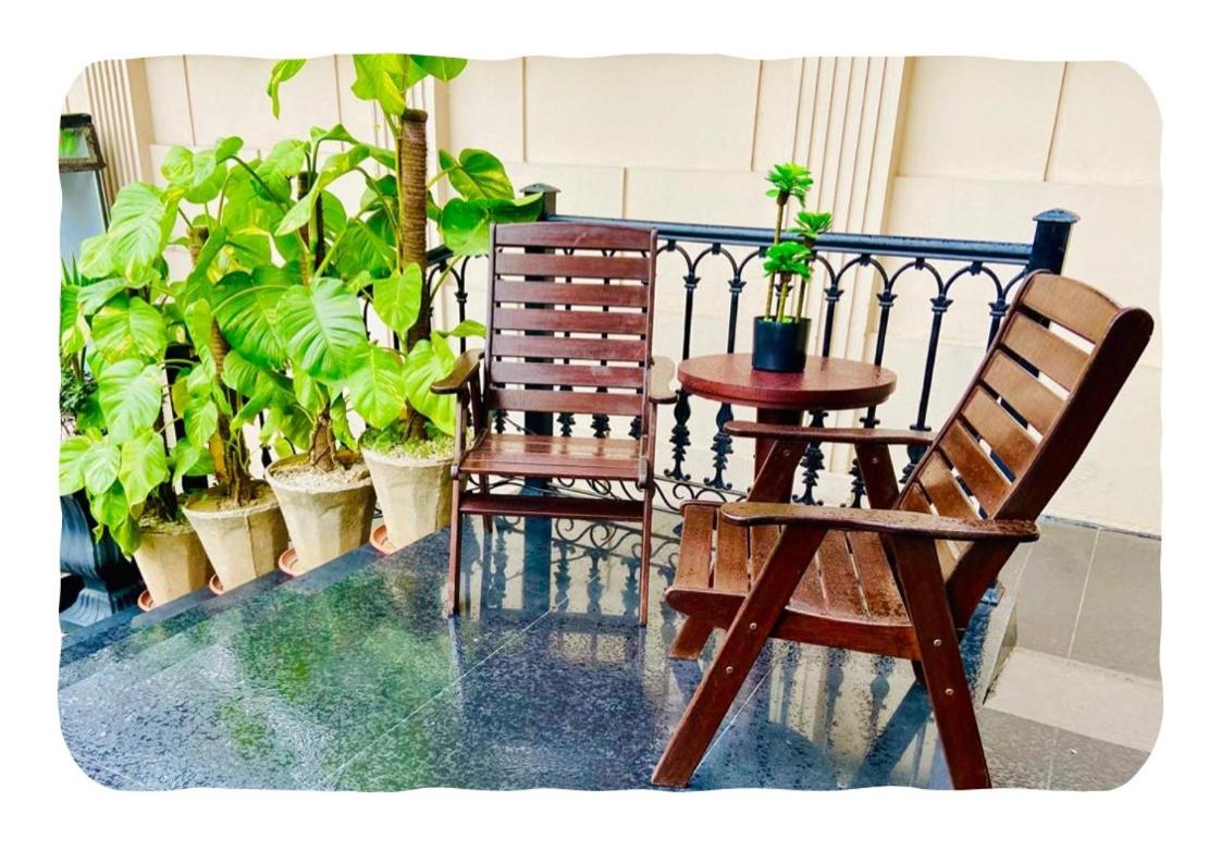 Saffron D'or Hotels - Housity