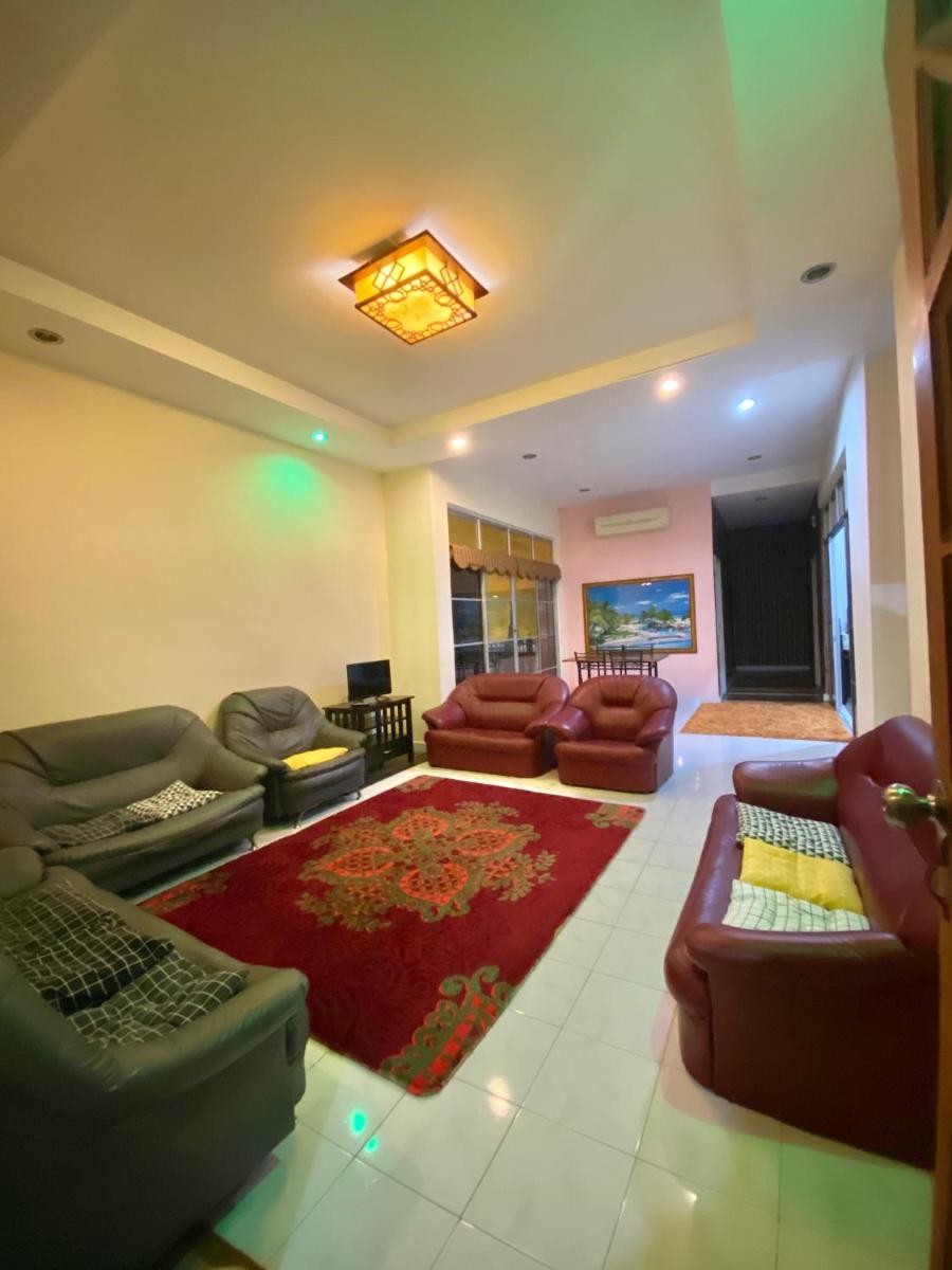 Ambangan Homestay - Housity