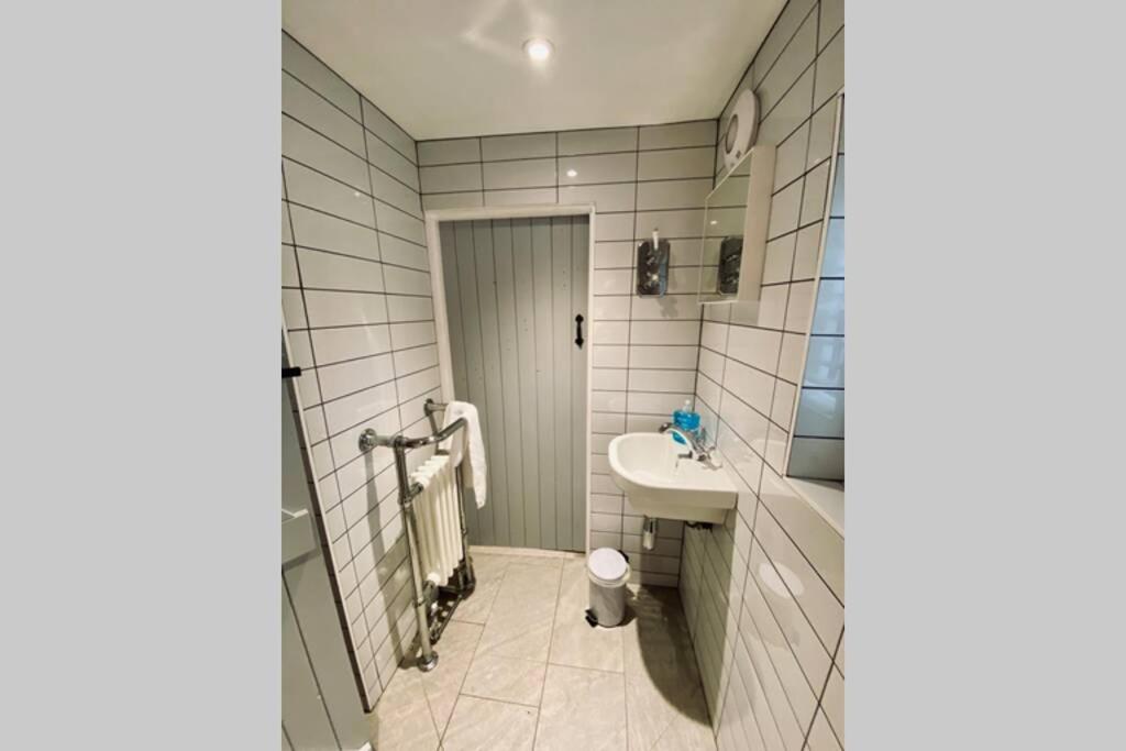 Angel Cottage, Boxgrove, Chichester - Relax and Unwind - Housity