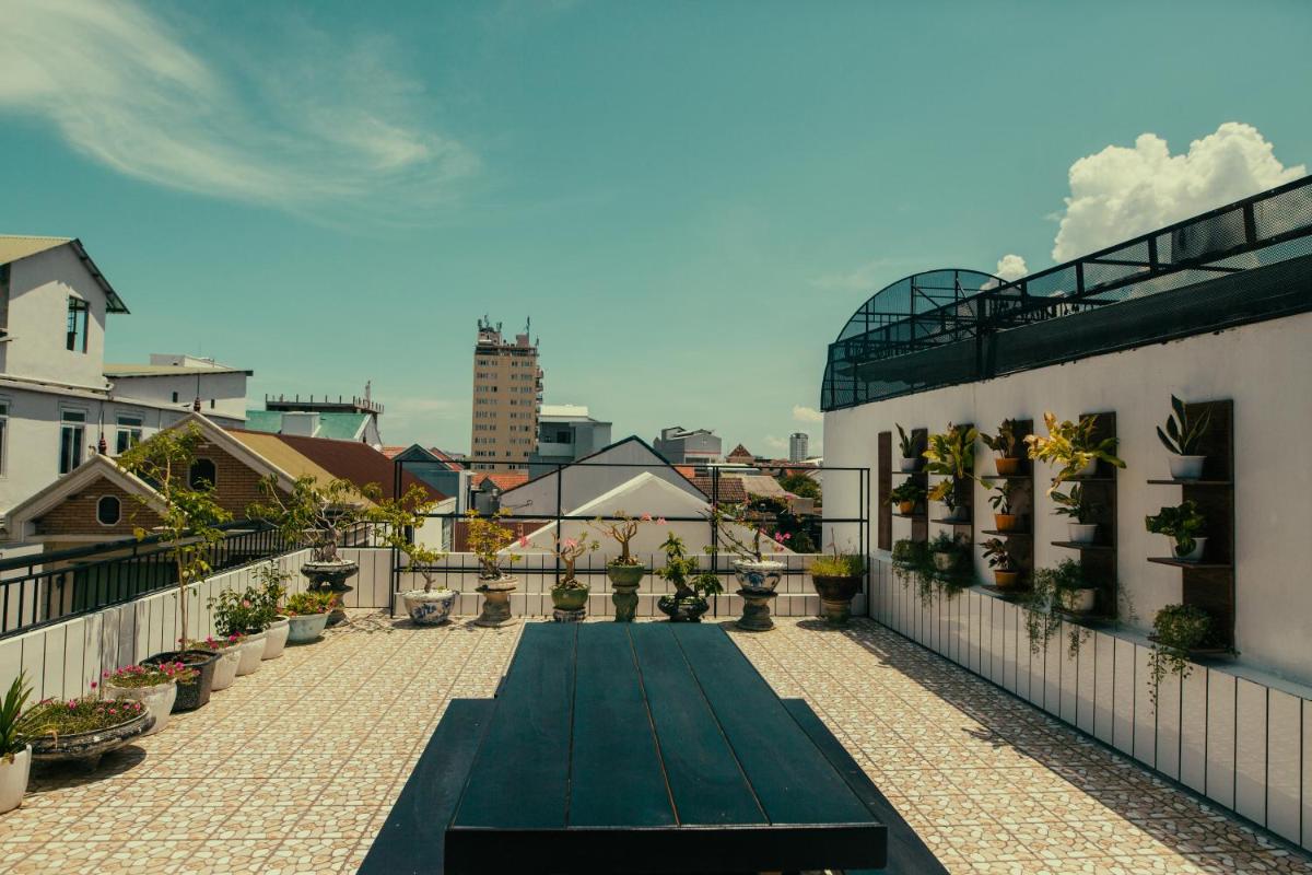 HOUSE OF LÝ - Housity