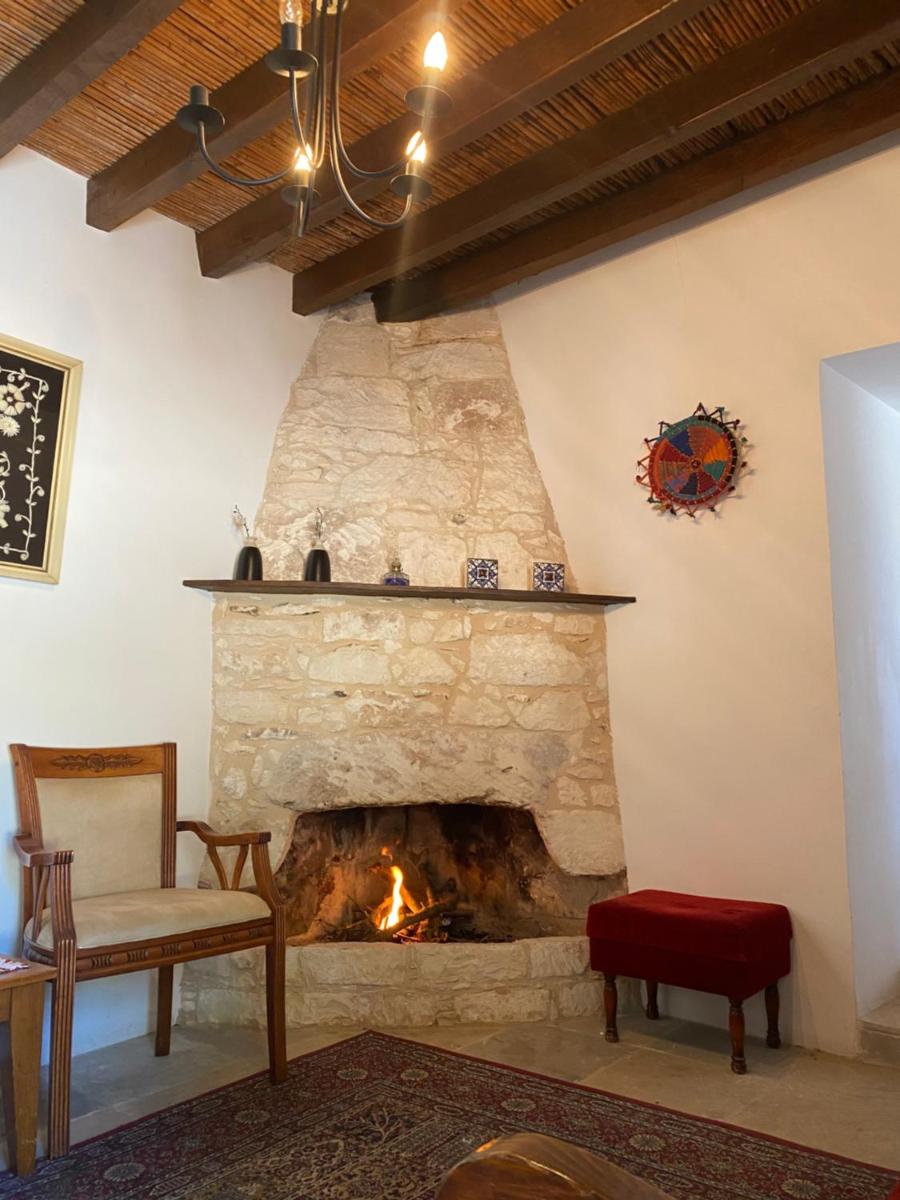 DROUSHIA CORNER HOUSE - Housity