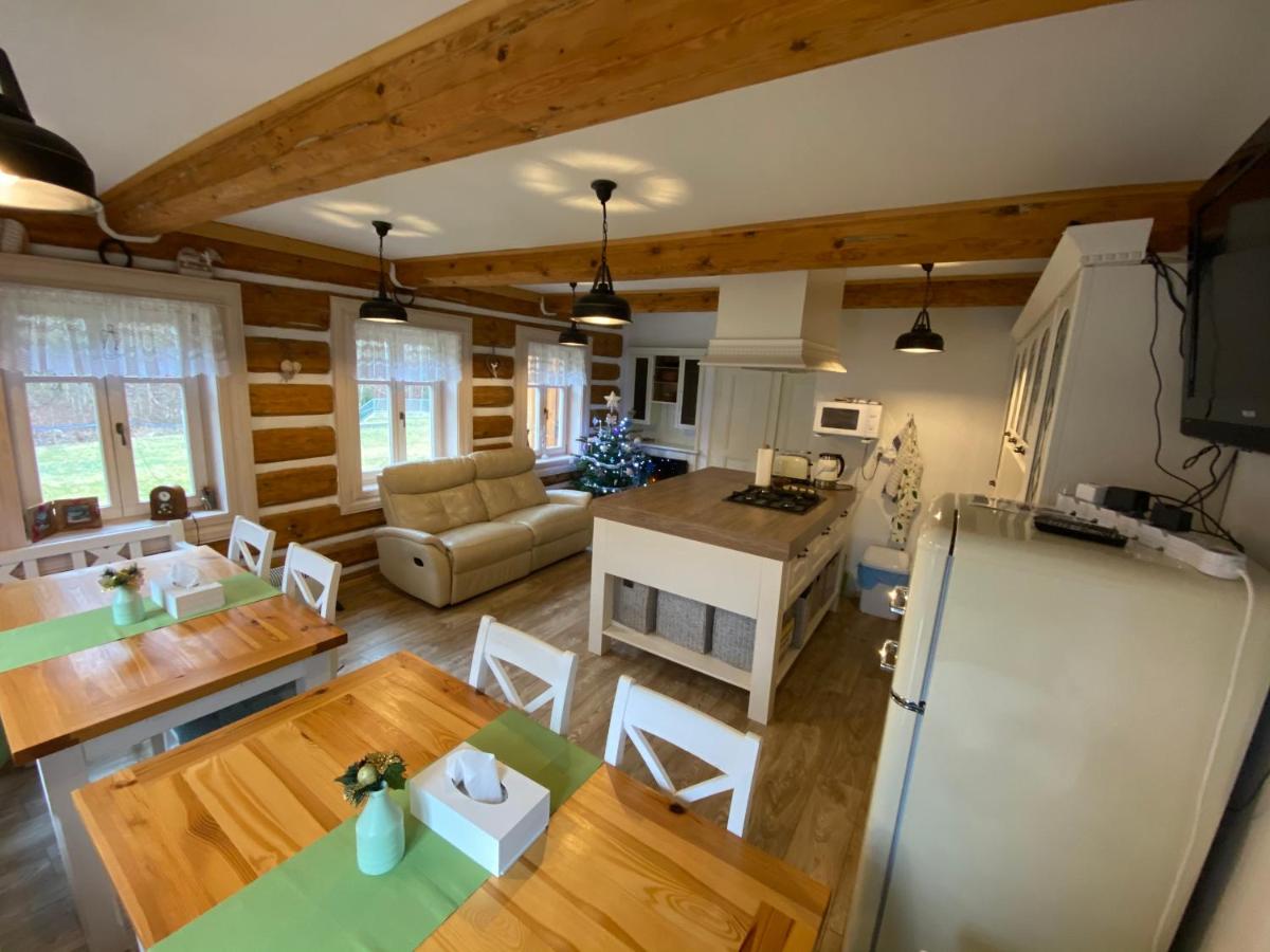 Chalupa 335 - Housity