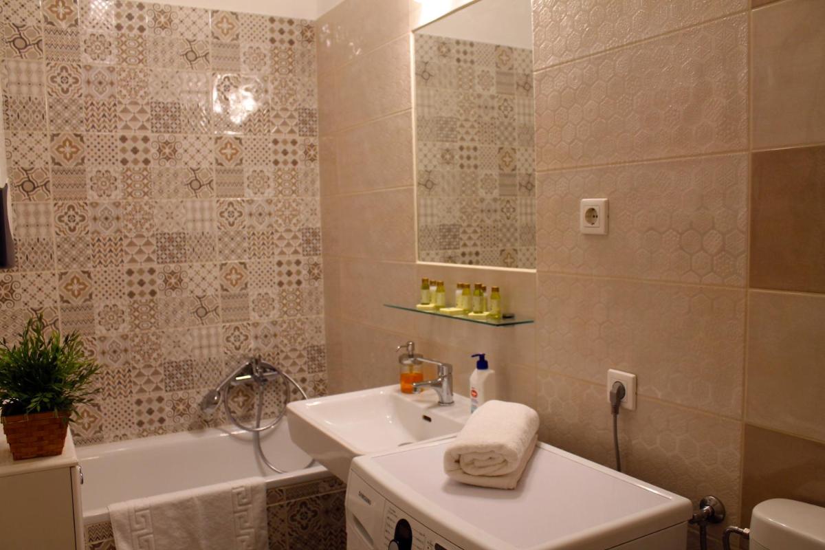 Suitetrails - Stylish and cosy flat with 2 bedrooms with AC