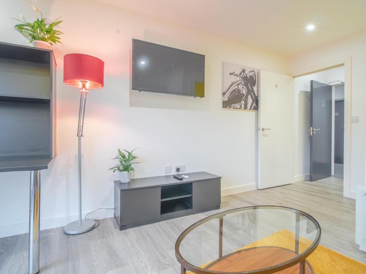 Suitetrails - Modern Studio Serviced Apartments Sheffield City Centre - Netflix, WiFi, Digital TV