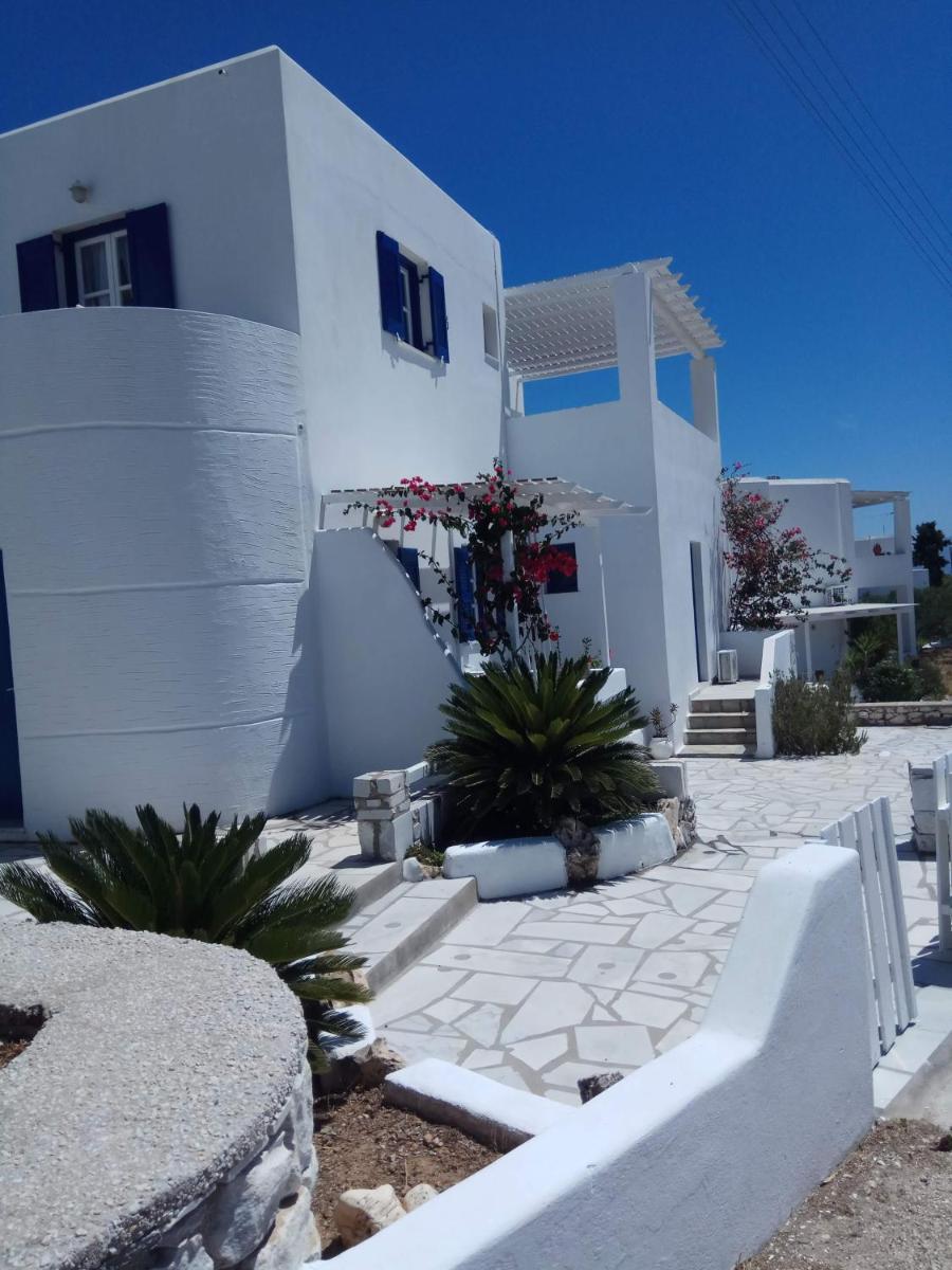 Nicos Studios & Apartments - Housity