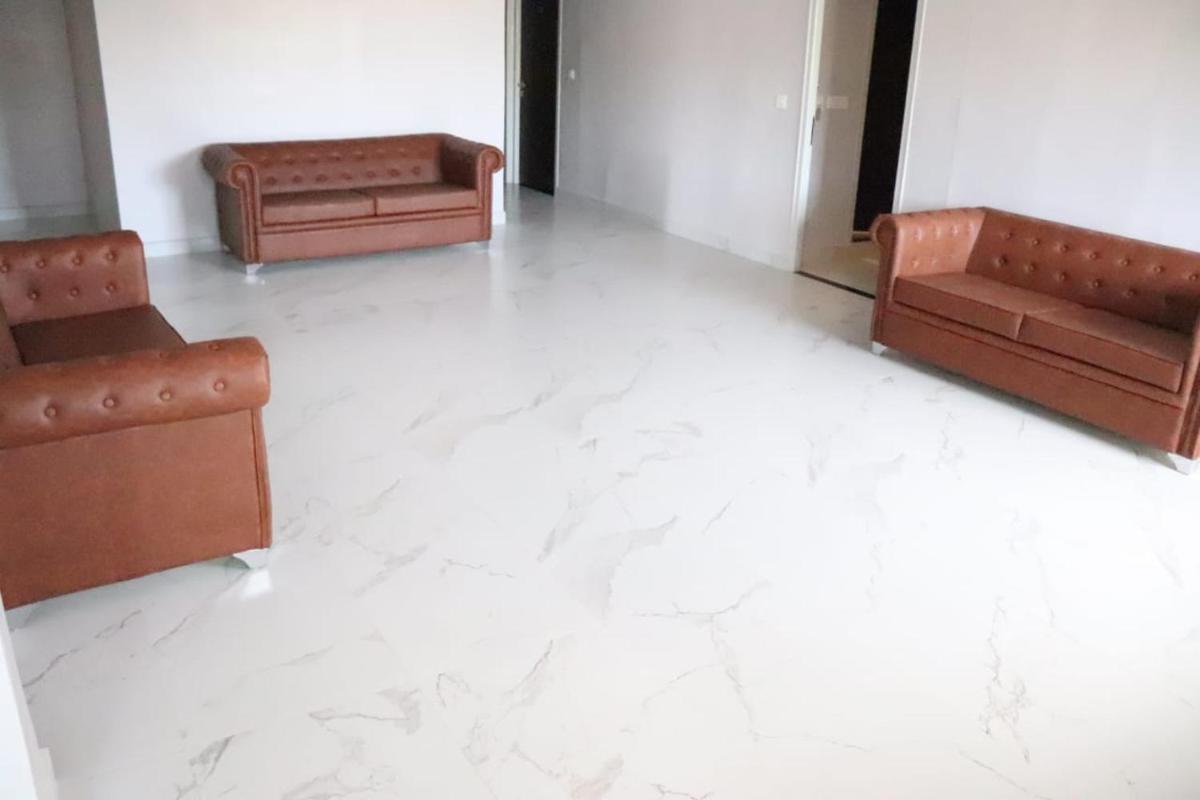 CKM TOWN INN - Housity