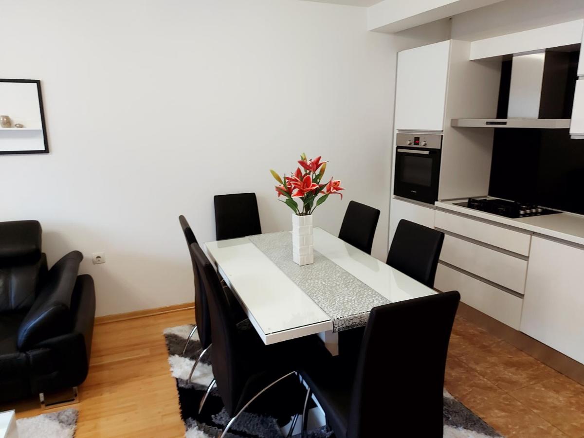 Deluxe Apartment MyPlace - Housity