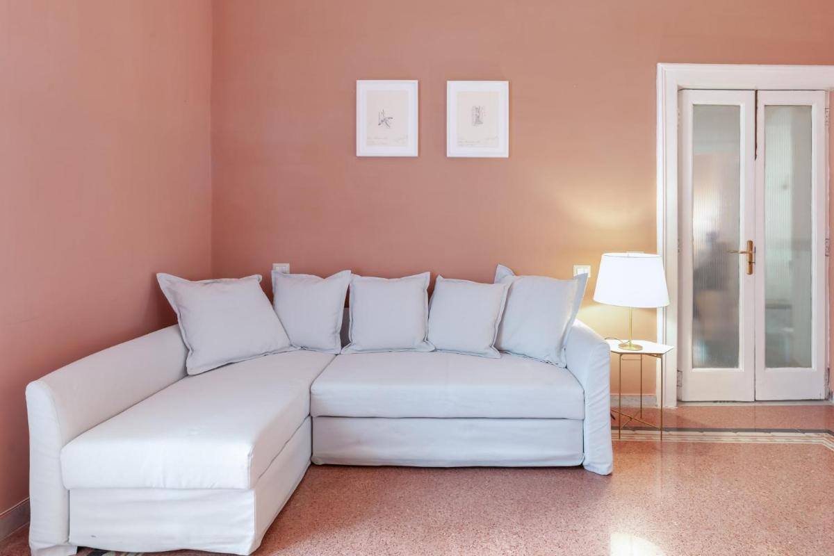 Starhost - CHEZ MAMIE - Housity