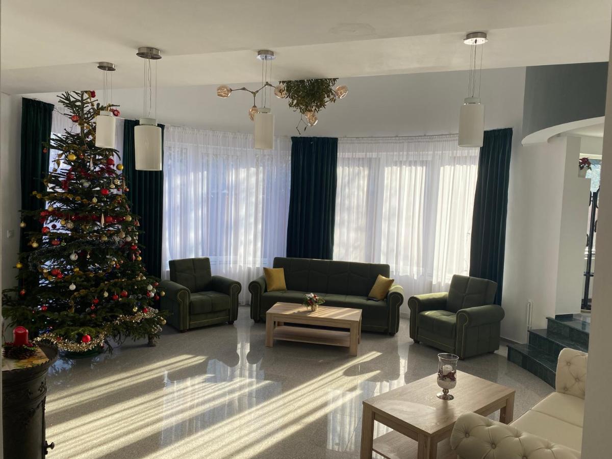 Budux Delux Vila - Housity