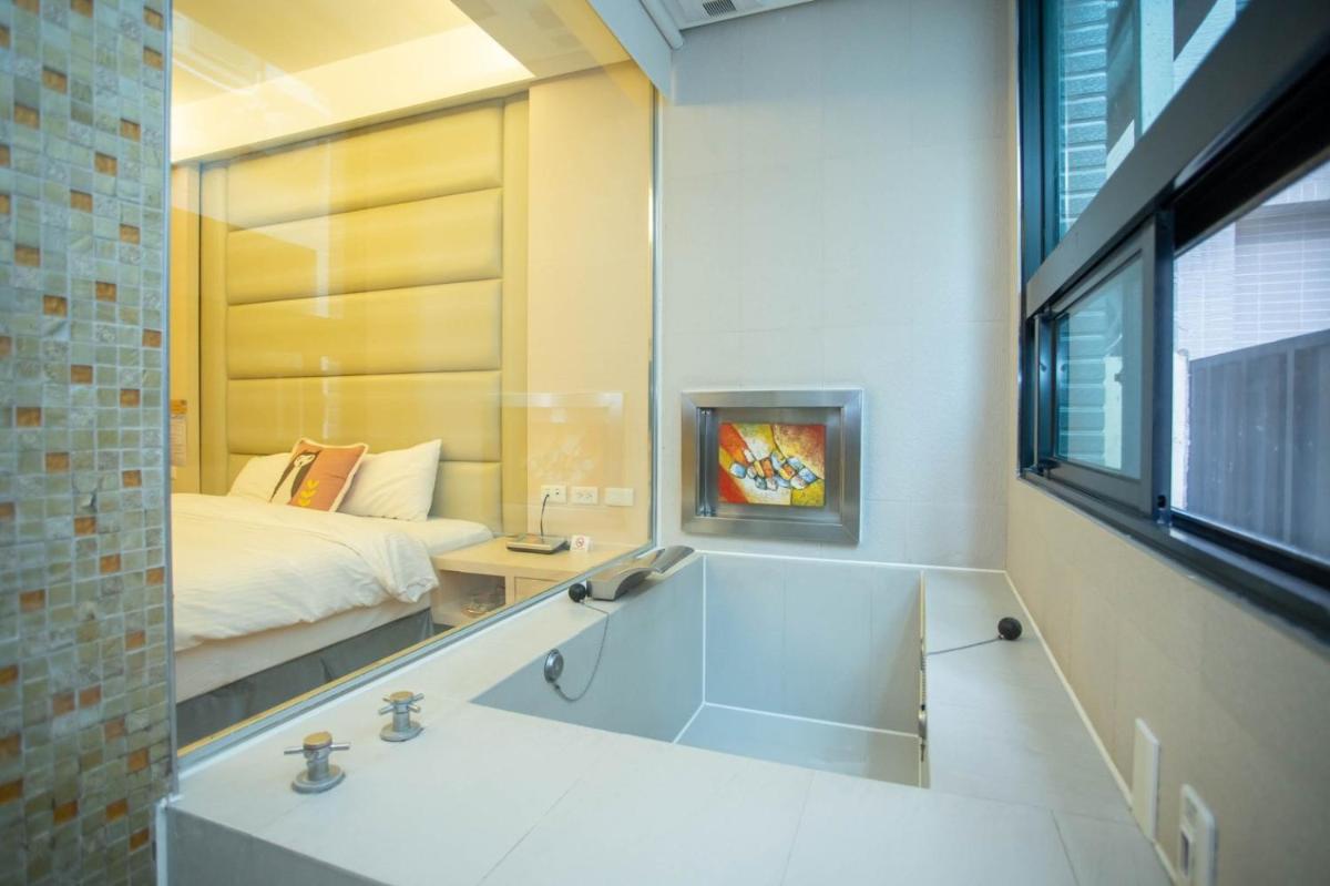 日月潭天月水色民宿 (老街-停車-度假）skylight bnb - Housity