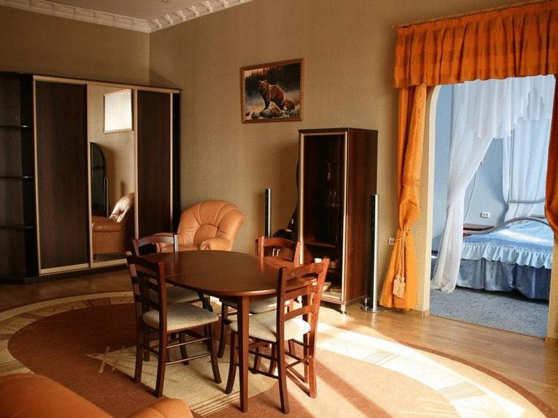 Hotel Laletin - Housity
