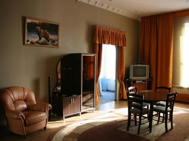 Hotel Laletin - Housity