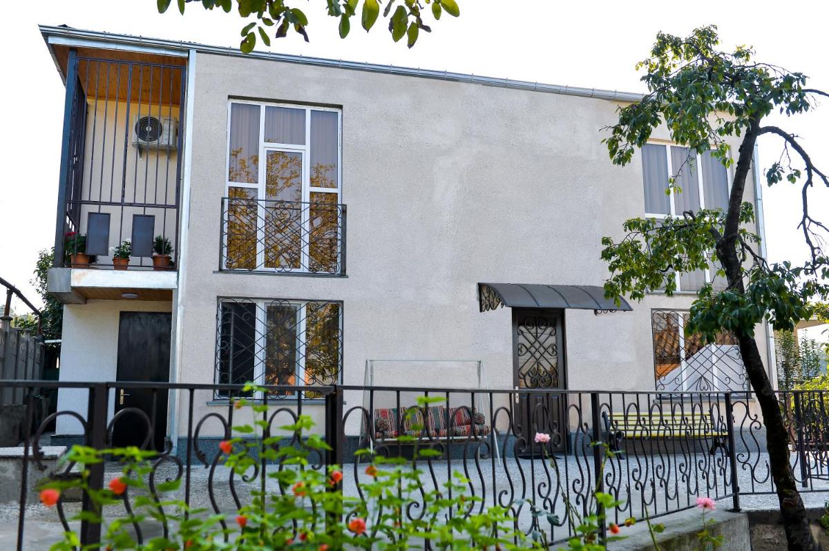 Gold Guest House - Housity