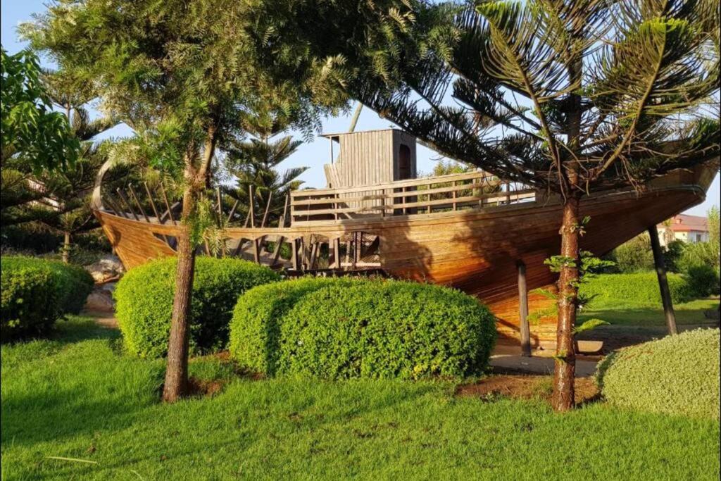Eden Island Apartment with a View - Housity