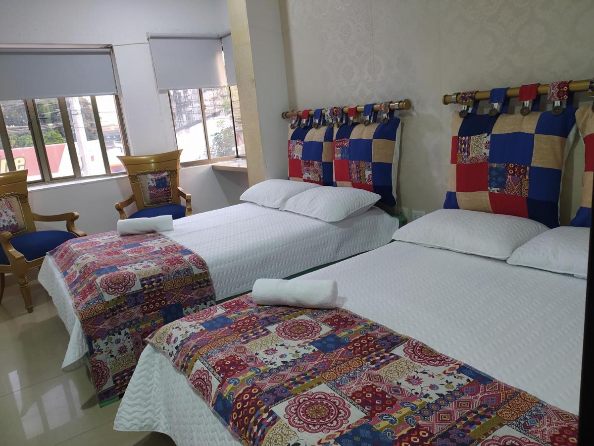Hotel La Casa Dorada - Housity