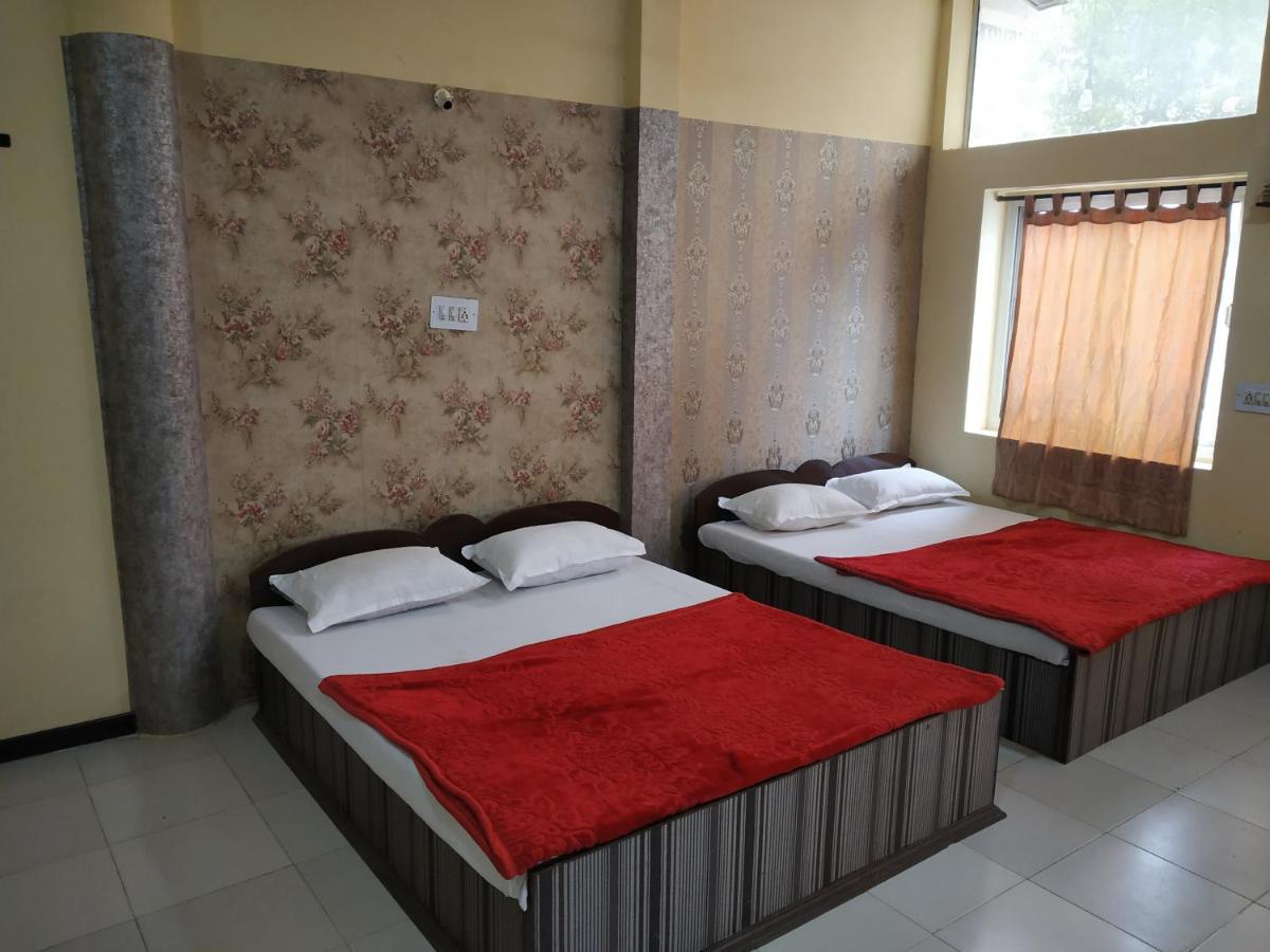 Kunal hotel maheshwar - Housity