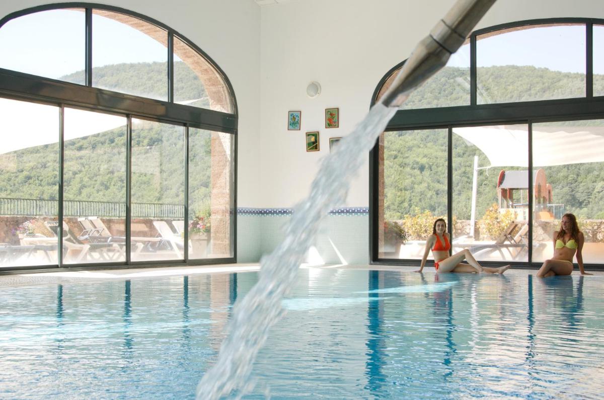 Piscine de l'établissement Le Domaine de Falgos Golf & Spa ou située à proximité