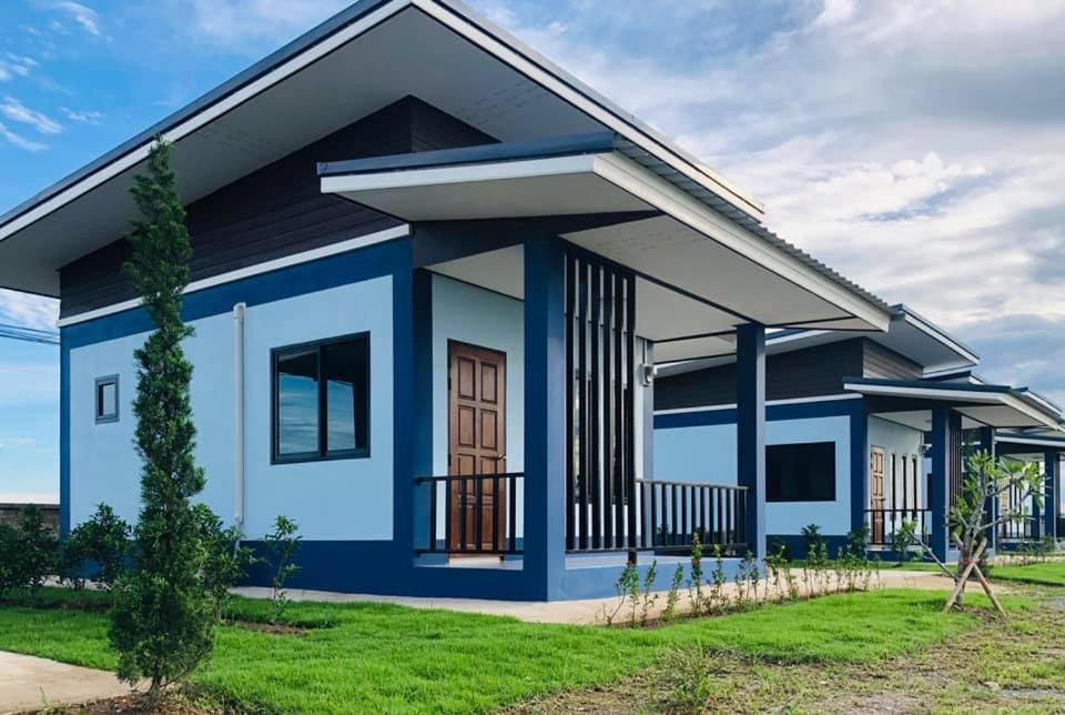 บ้านนอกเมืองรีสอร์ต BaanNokMueang - Housity