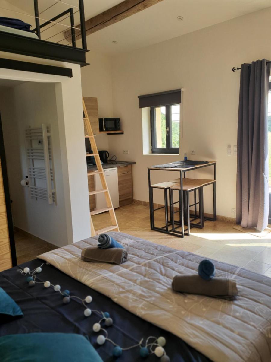 Bastide Bellugue Maison d'hôtes réseau Bienvenue à La Ferme à 3 minutes de Lourmarin - Housity