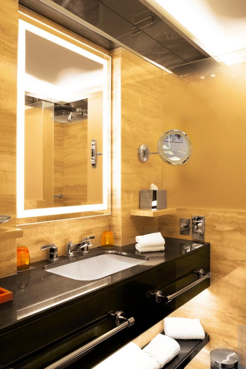 Salle de bains dans l'établissement Hotel Montaigne