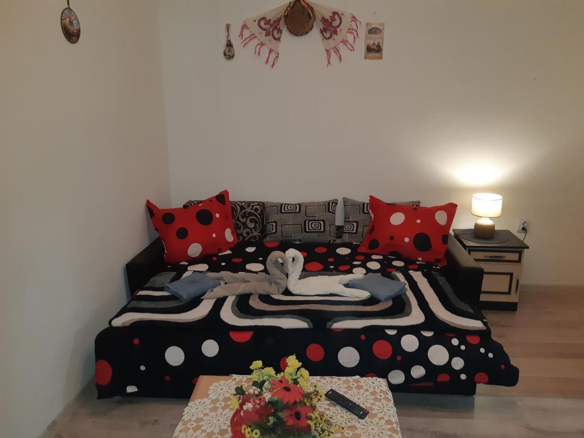 Florin Apartament - Housity