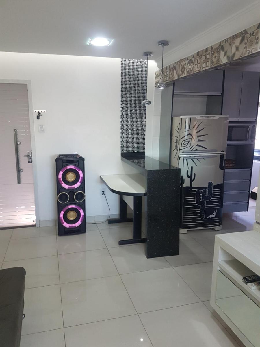 APARTAMENTO ACONCHEGANTE NO CENTRO de Petrolina todo CLIMATIZADO com 4 quartos área gourmet e Wi-fi 300MB - Housity