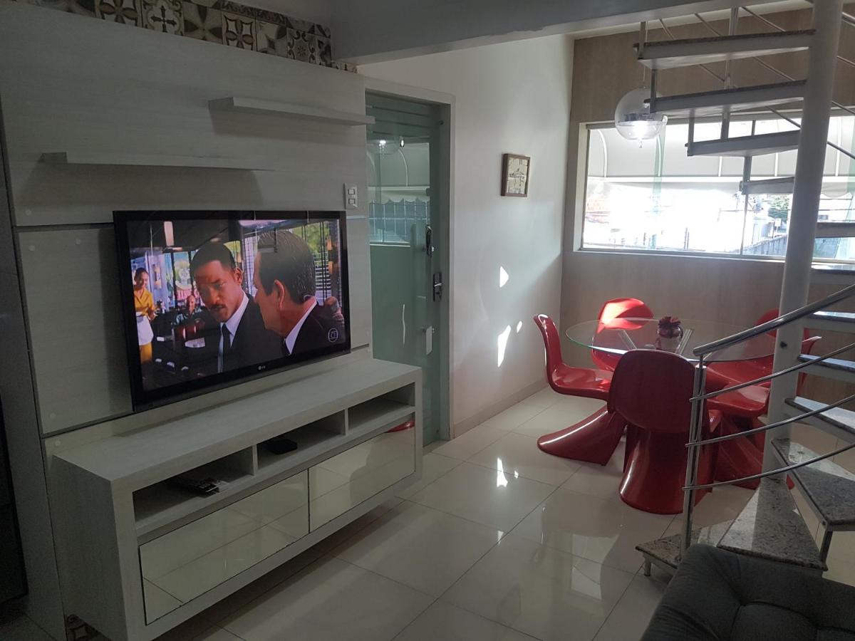 APARTAMENTO ACONCHEGANTE NO CENTRO de Petrolina todo CLIMATIZADO com 4 quartos área gourmet e Wi-fi 300MB - Housity