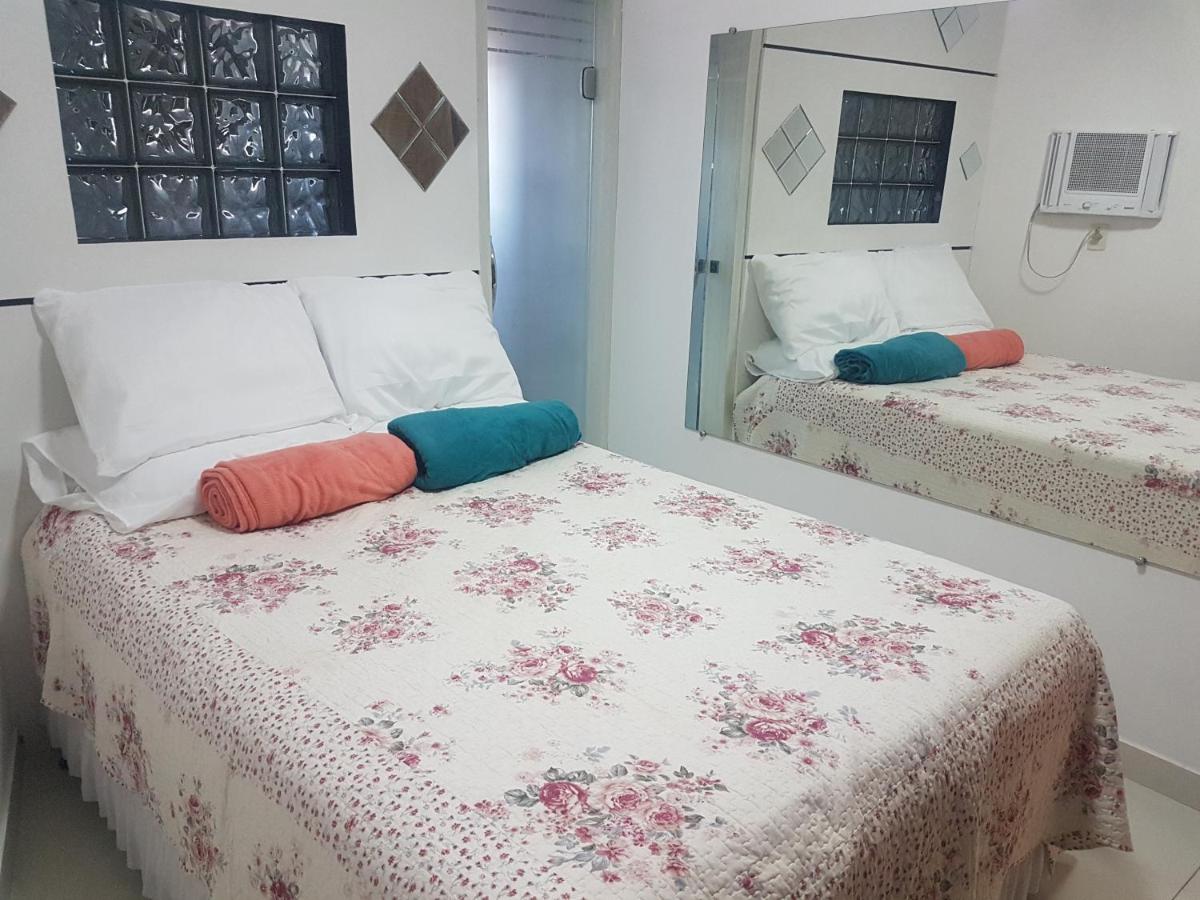 APARTAMENTO ACONCHEGANTE NO CENTRO de Petrolina todo CLIMATIZADO com 4 quartos área gourmet e Wi-fi 300MB - Housity