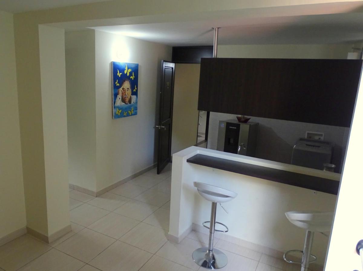 APARTAESTUDIOS AMOBLADOS ARBOLEDA DE CADIZ - Housity