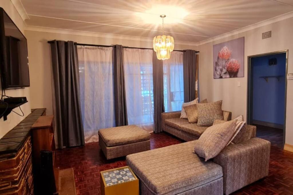 Casa Bianco: Affordable luxury - Self Catering House - Housity
