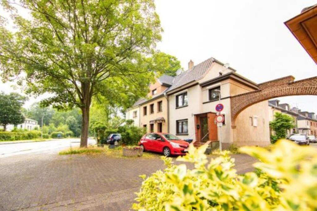 Brühl Mitte, neu renoviertes Haus - Housity