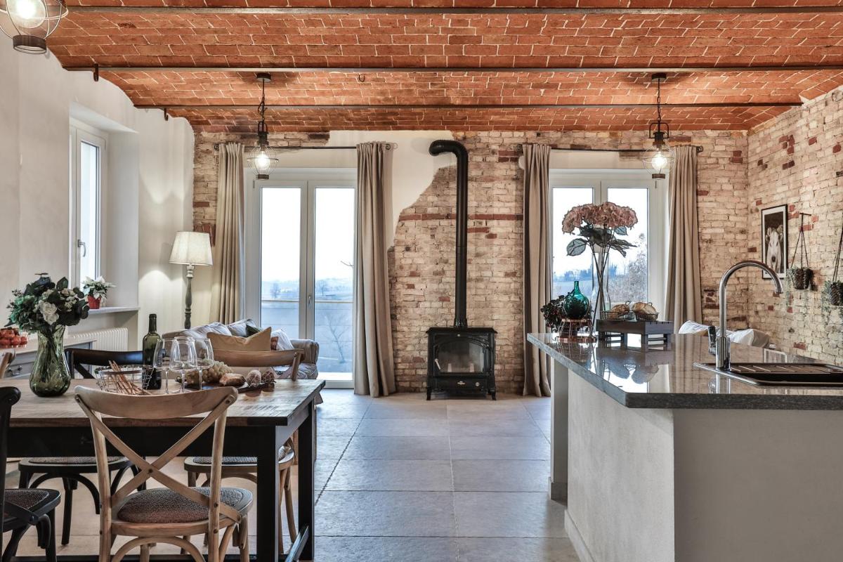 Barn retreat in Italy's UNESCO wine region - Housity