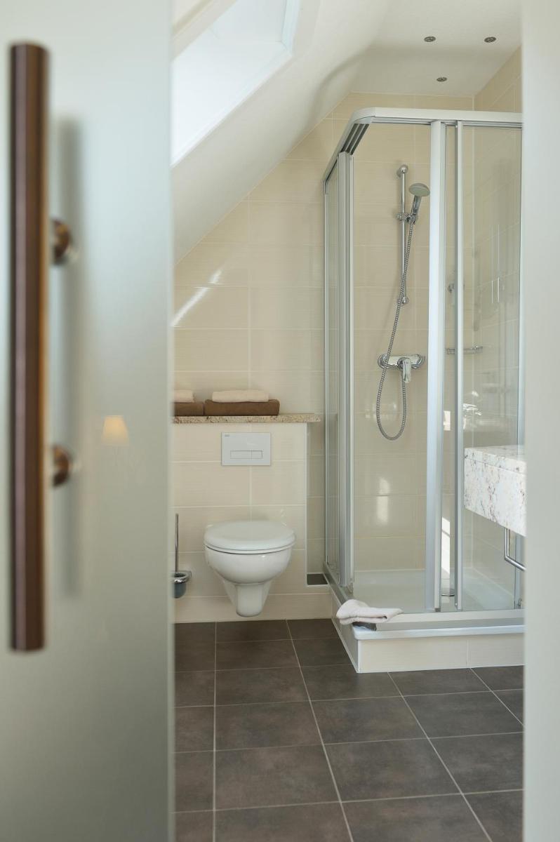Land-gut-Hotel Allerhof - Housity