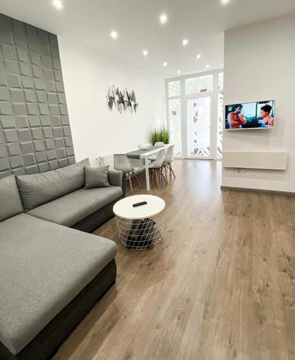 Főtér apartman II. - Housity