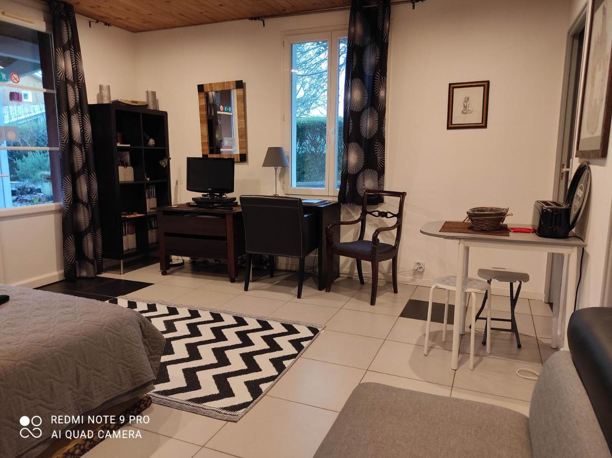 Maison indépendante 30m2 jardin séjour tout inclus - Housity