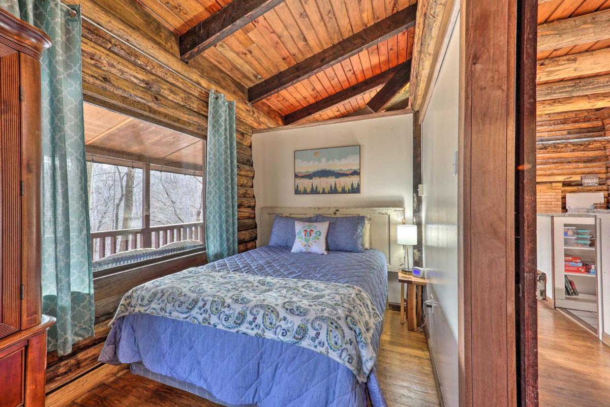 Relaxing Retreat with Private Dock on Claytor Lake! - Housity