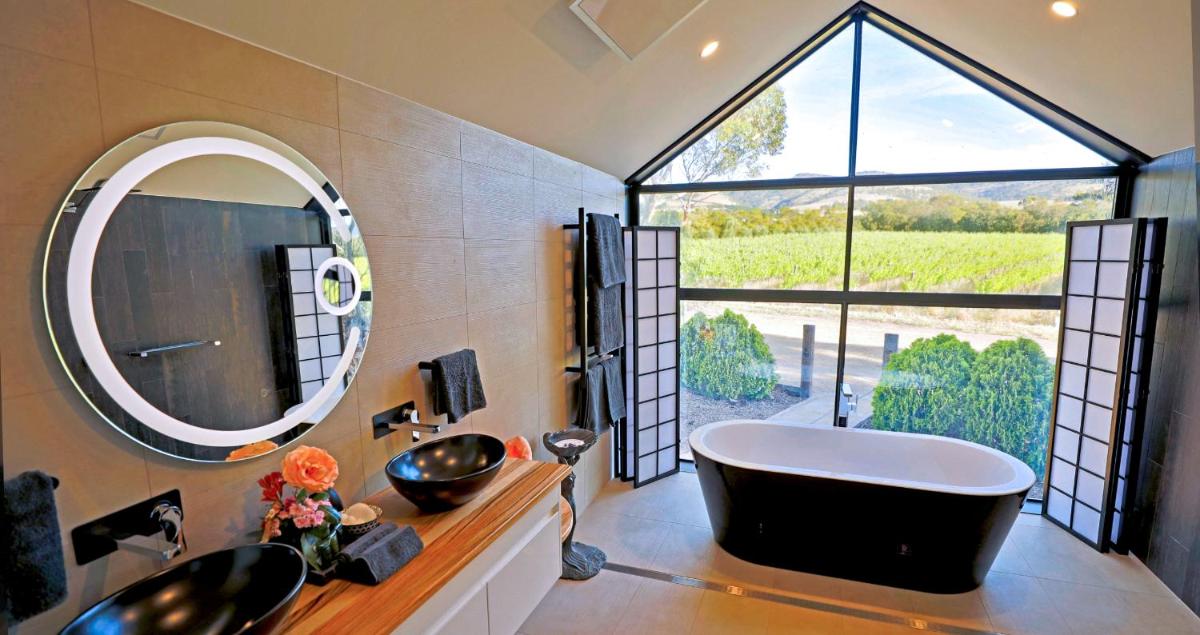 The Old Chaff Mill Organic Vineyard Retreat - Housity