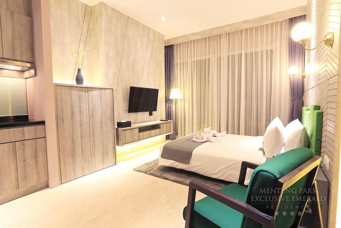 Menteng Park Exclusive Emerald - Housity