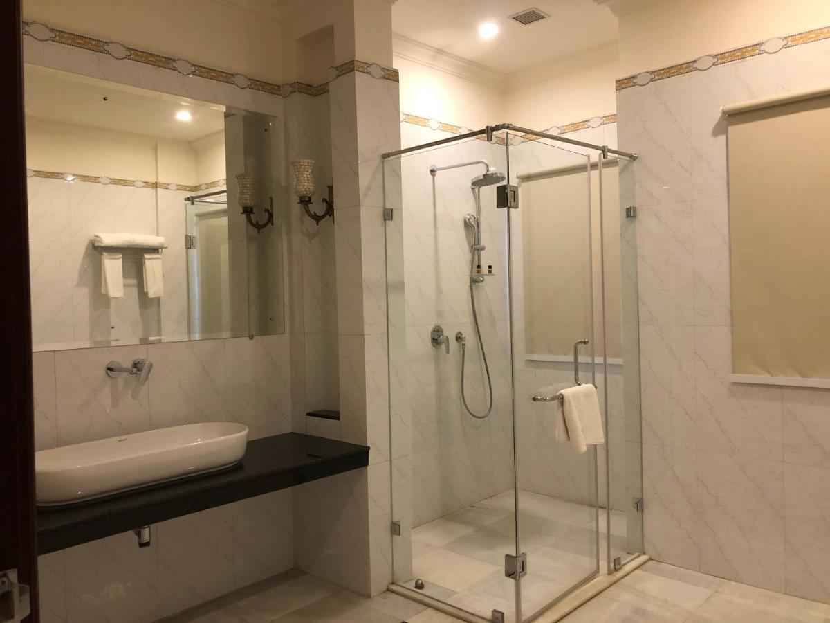 Hotel Raj Bagh Palace - Housity