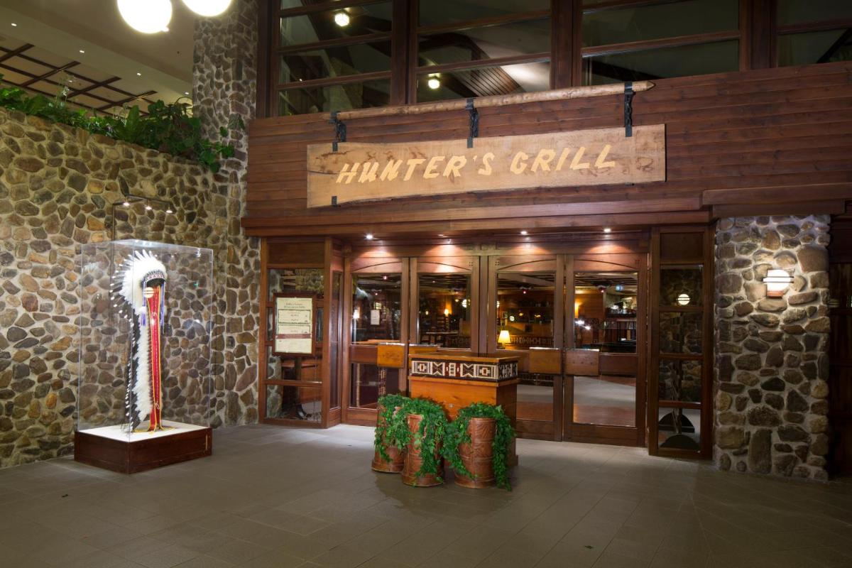 Disney Sequoia Lodge - Housity