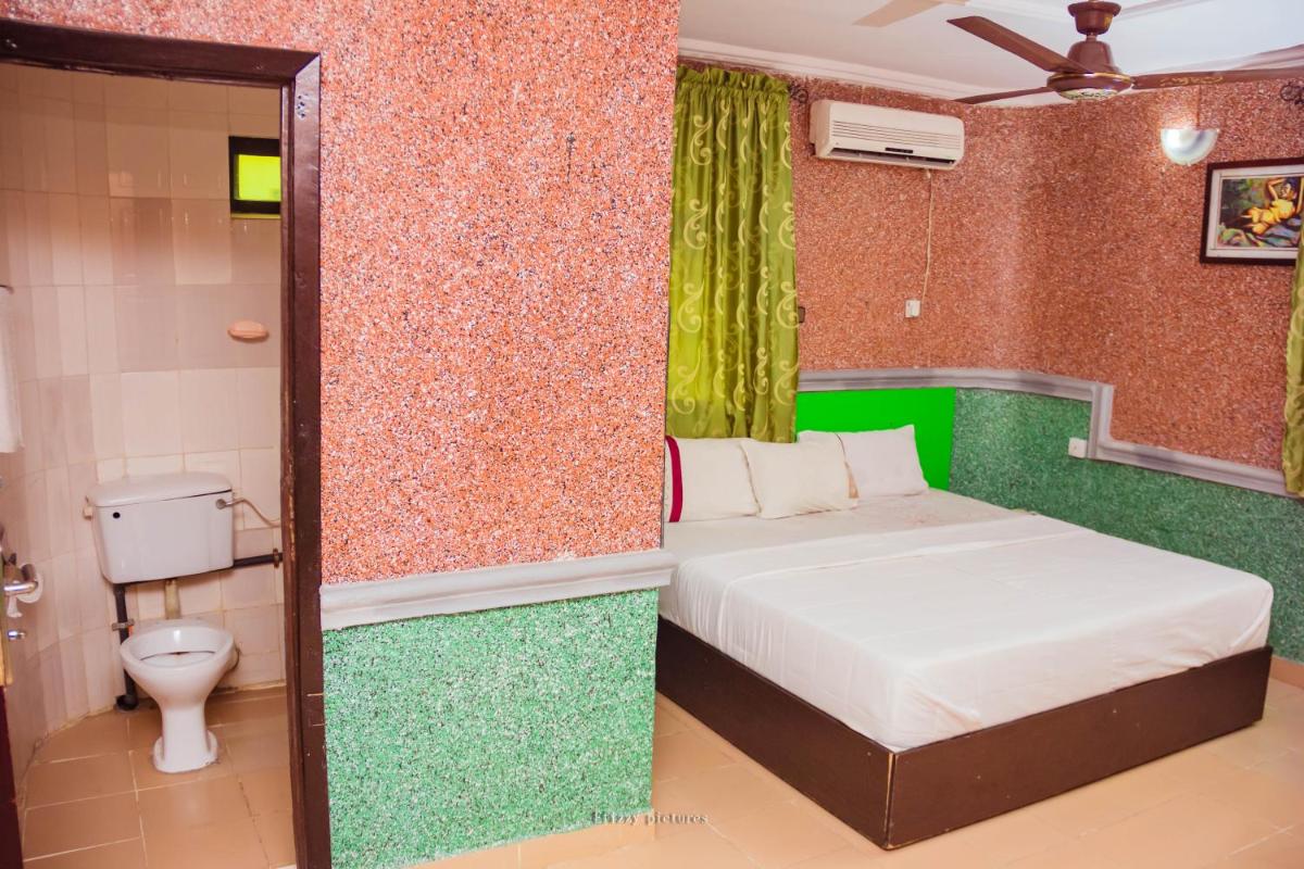 Suitetrails - Double One Suites & Lodge