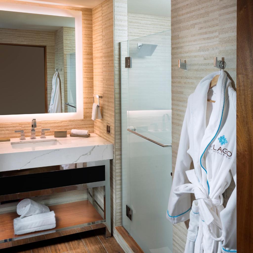 Del Lago Resort & Casino - Housity