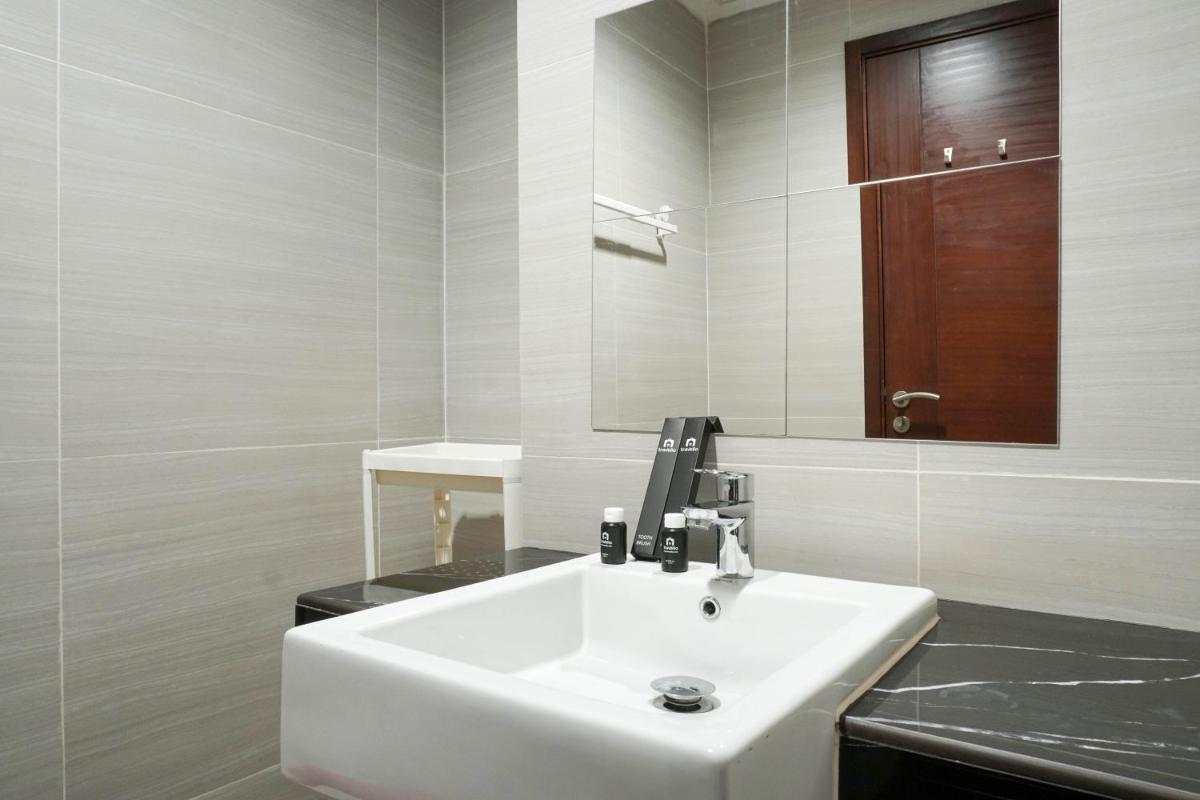 Elegant Studio at West Vista Apartment with City View By Travelio - Housity