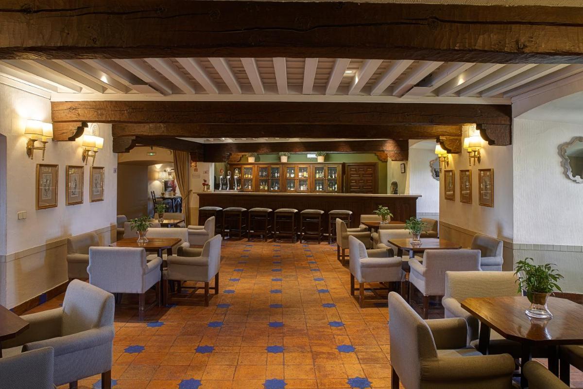 Parador de Oropesa - Housity