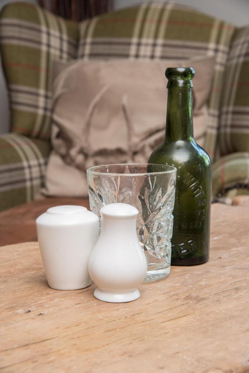 The Swan Inn - Housity