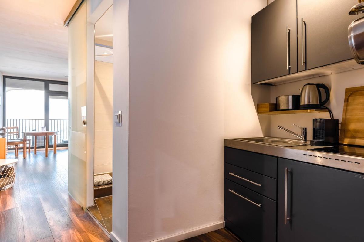 BRIGHT - Skyline View - Central - Netflix - Congress - Housity