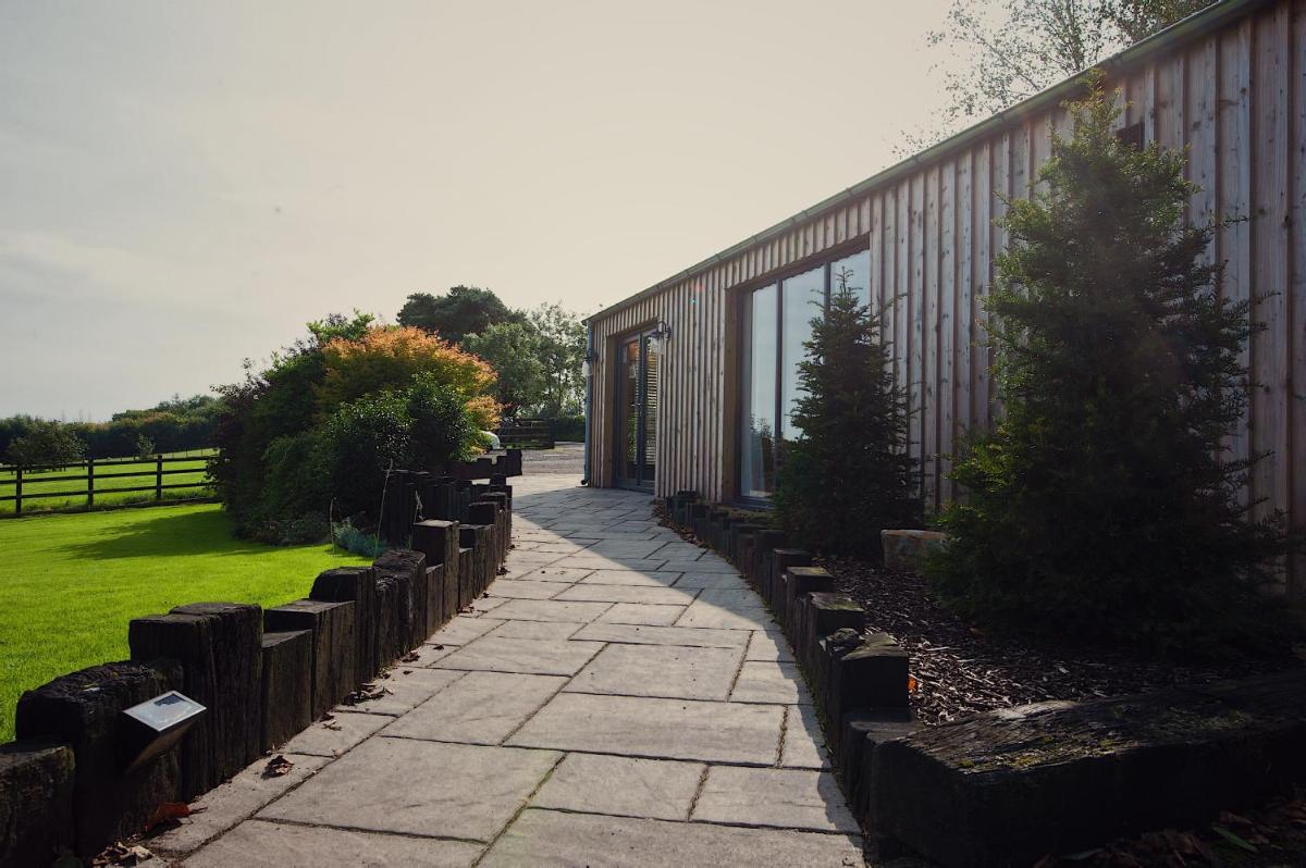 The Cabin - Luxury Country Living - Housity