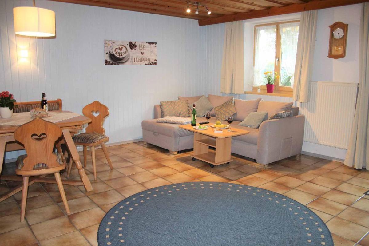 Ferienwohnung Weiß - Housity