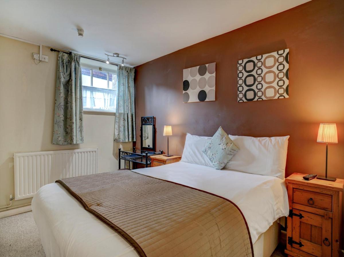 George & Dragon Inn - Housity